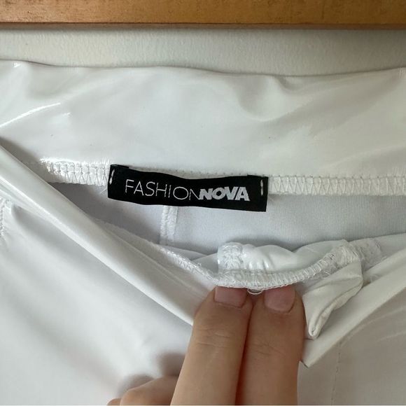 fashion nova late night texts vinyl pants white - Picture 4 of 9